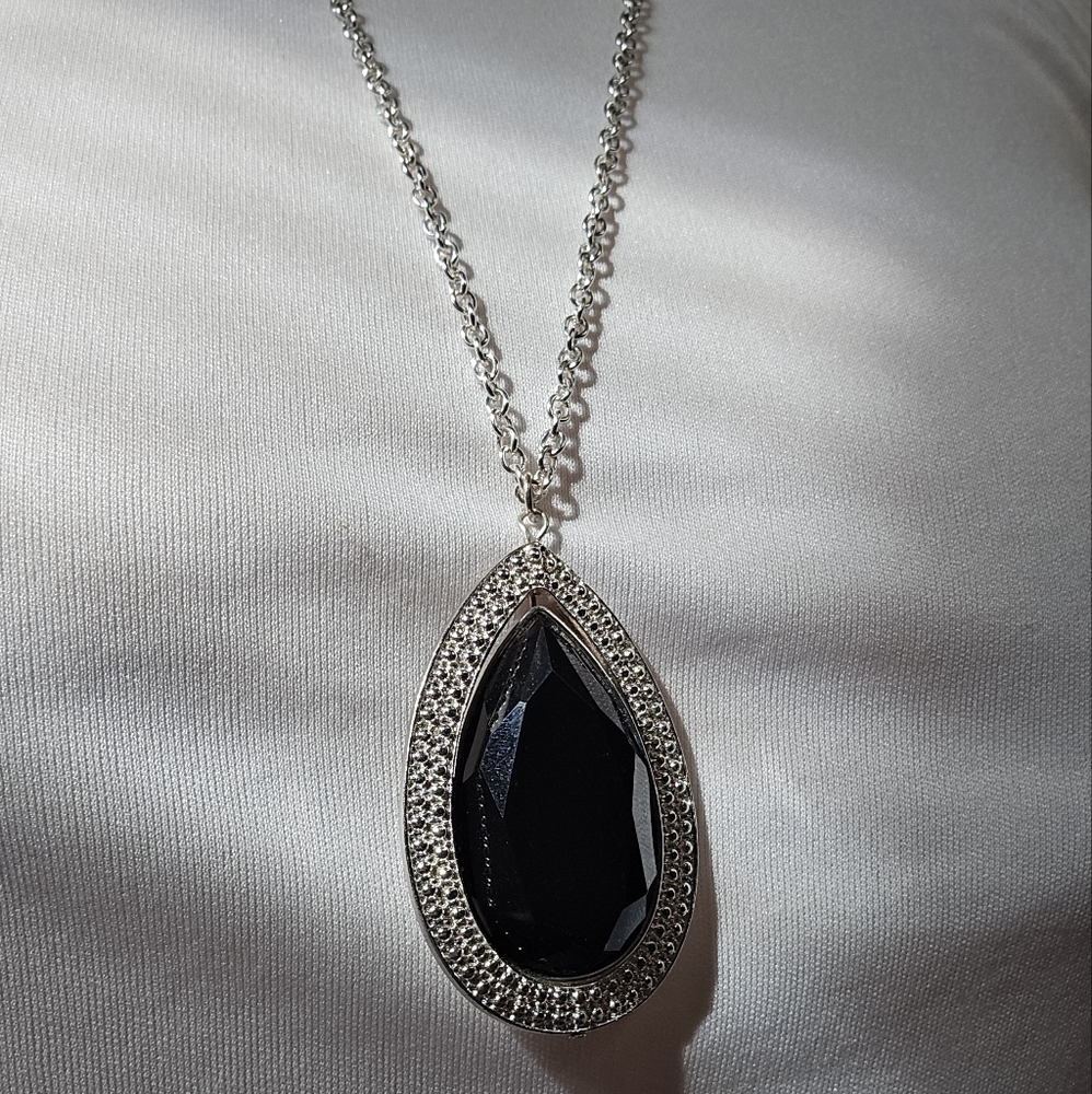 Silver Tone Faux Black Onyx Faceted Teardrop Stone Necklace Long 40” - Picture 5 of 5